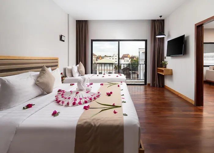 River View 4*