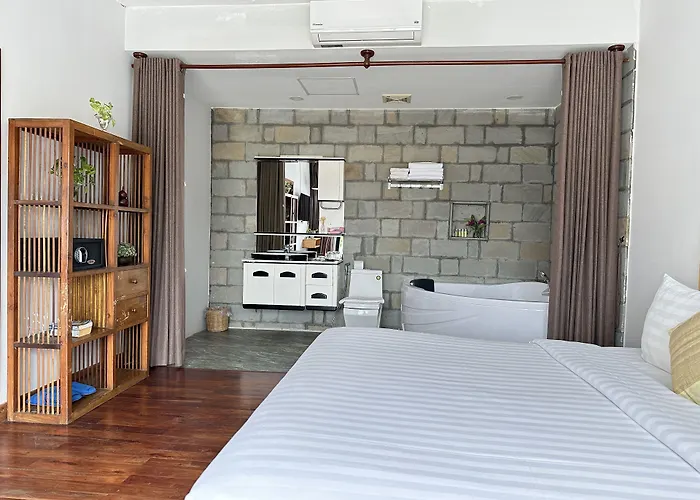 River View 4*